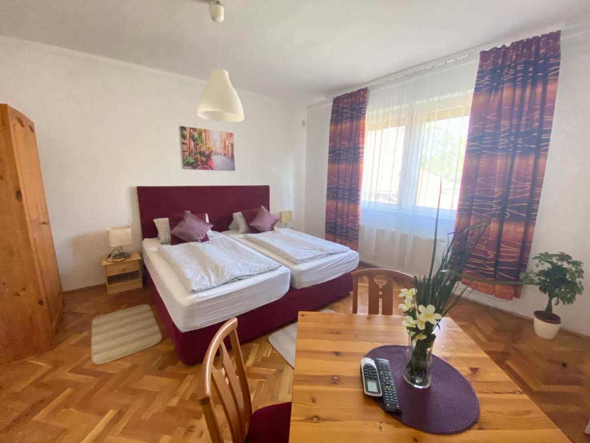 Anonymus Vendeghaz Appartement Siófok Buitenkant foto