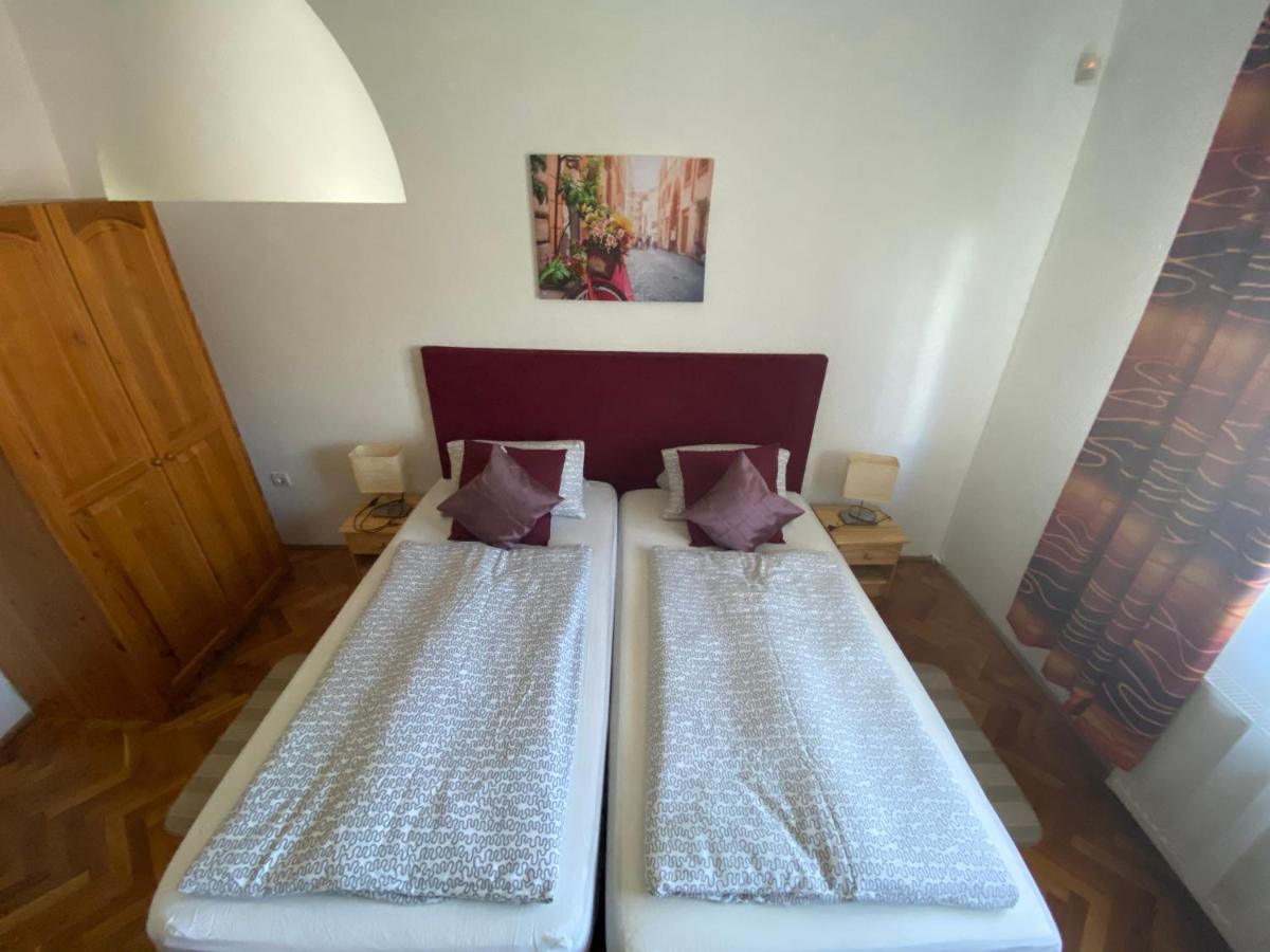 Anonymus Vendeghaz Appartement Siófok Buitenkant foto