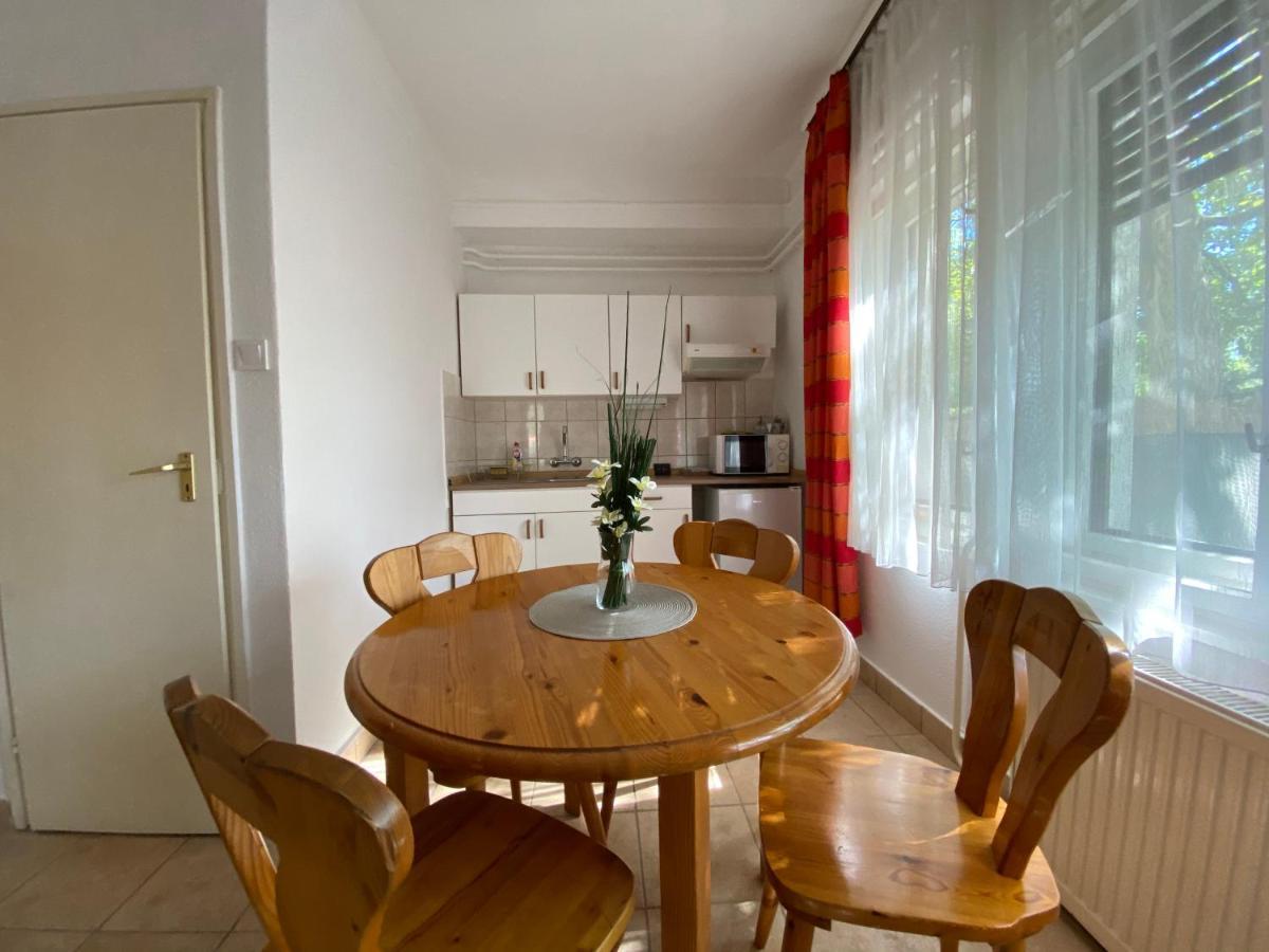 Anonymus Vendeghaz Appartement Siófok Buitenkant foto