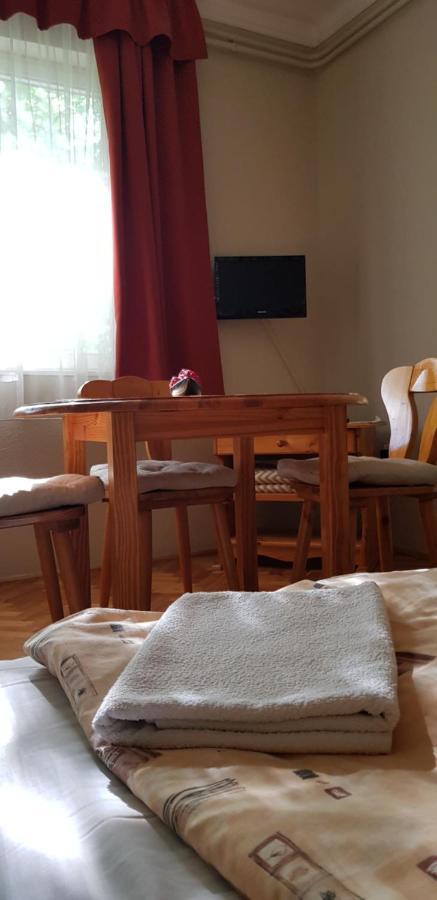Anonymus Vendeghaz Appartement Siófok Buitenkant foto